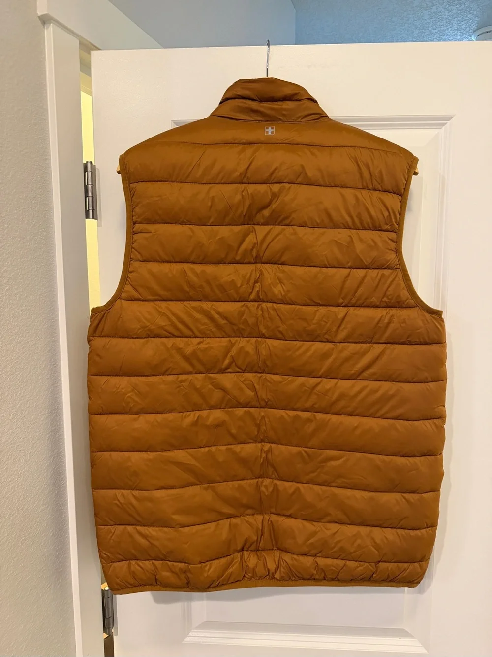 Swiss Tech Men's Quilted Puffer Vest - Copper Brown with Navy Zip